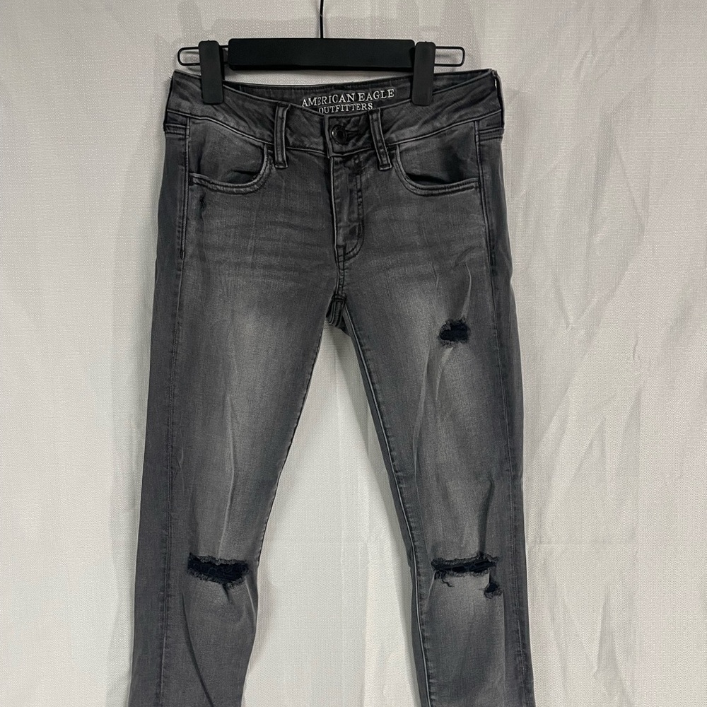 American Eagle super stretch super low jeggings  size 6 black